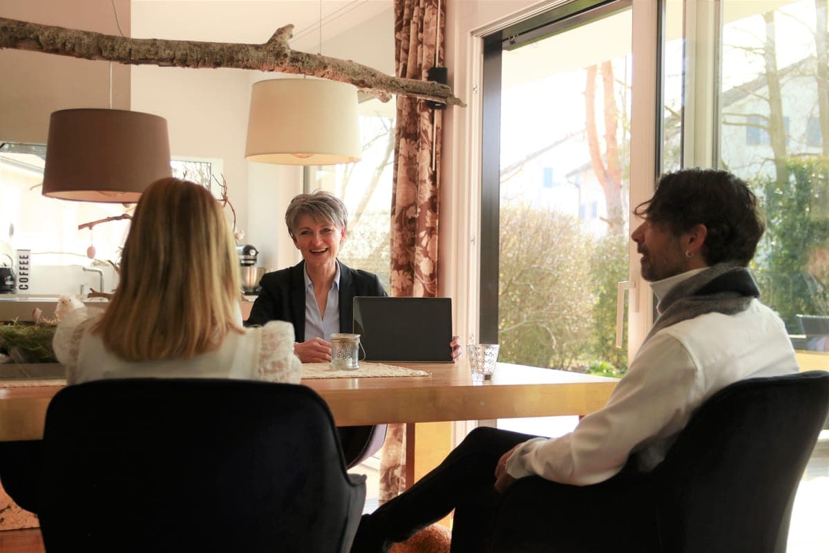 Rhycasa Dienstleistungen