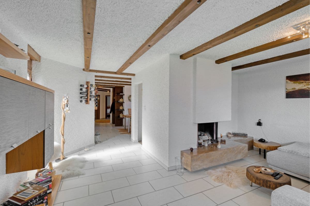 Wohnung mit Balkon und Cheminée an ruhiger Lage