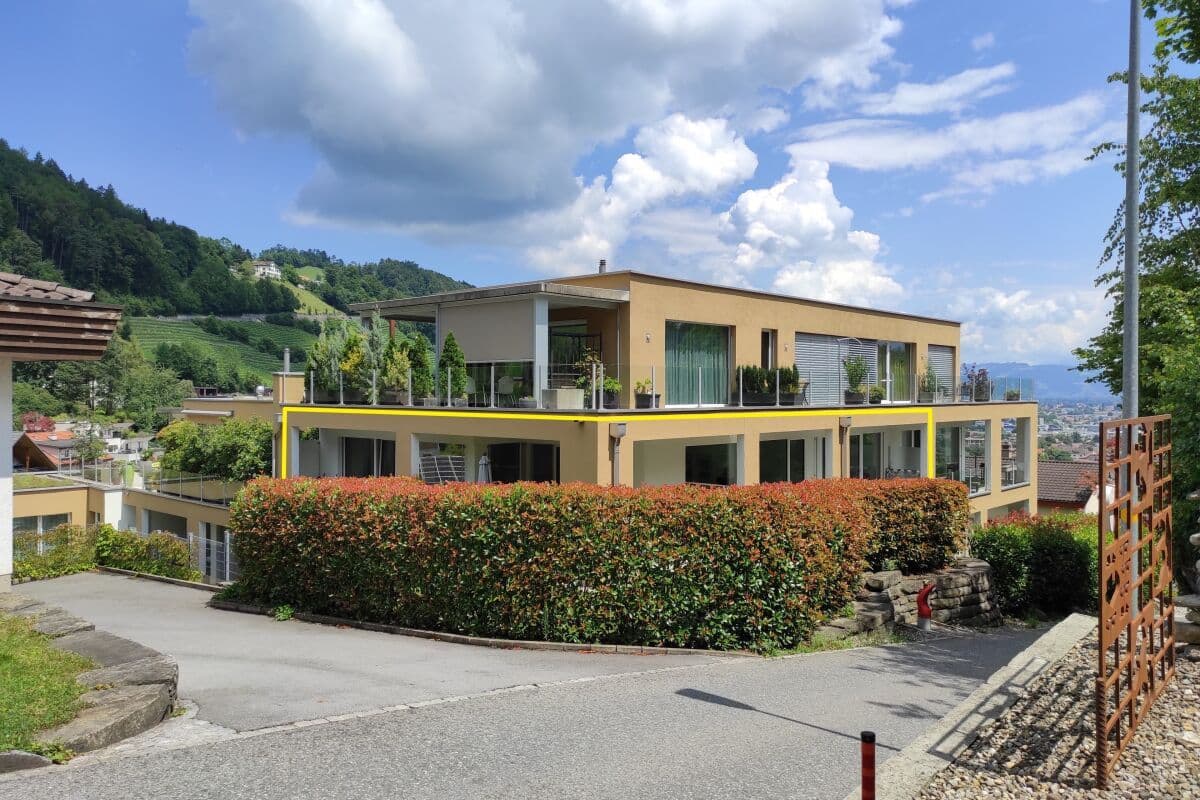 Neuwertige Gartenwohnung mit Weinbergblick in Berneck