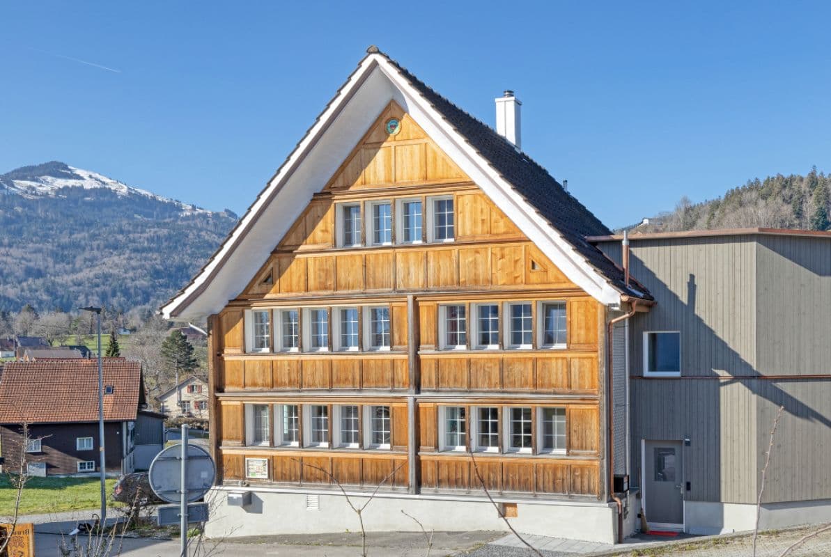 Charmantes Doppel-Einfamilienhaus mit modernem Komfort und viel Platz