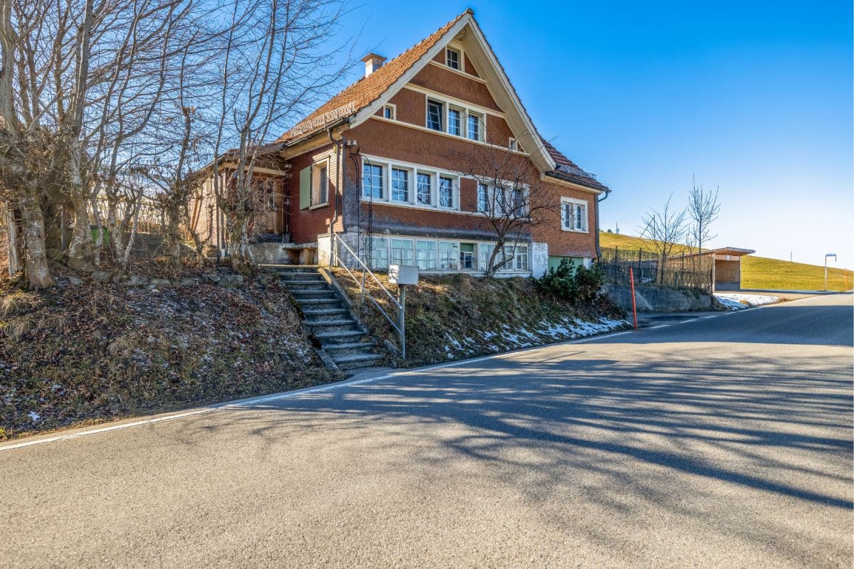 Historisches Einfamilienhaus mit Charme an idyllischer Lage